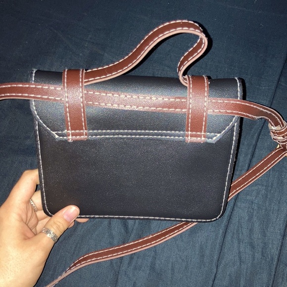 Black and Brown Crossbody Bag - Picture 3 of 4